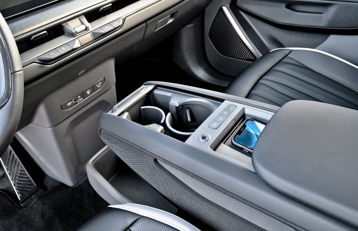KIA EV9 – wnętrze, konsola środkowa