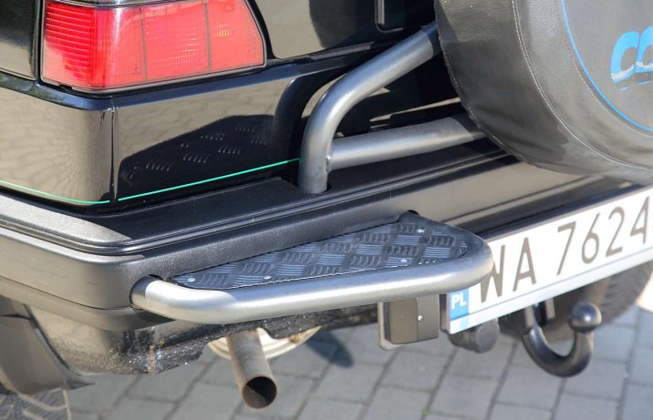 Volkswagen Golf Country – tył, stopień