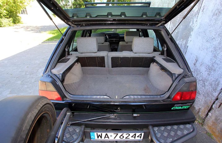 Volkswagen Golf Country – bagażnik