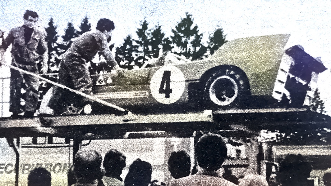 Motor Retro 4_74_wyscig