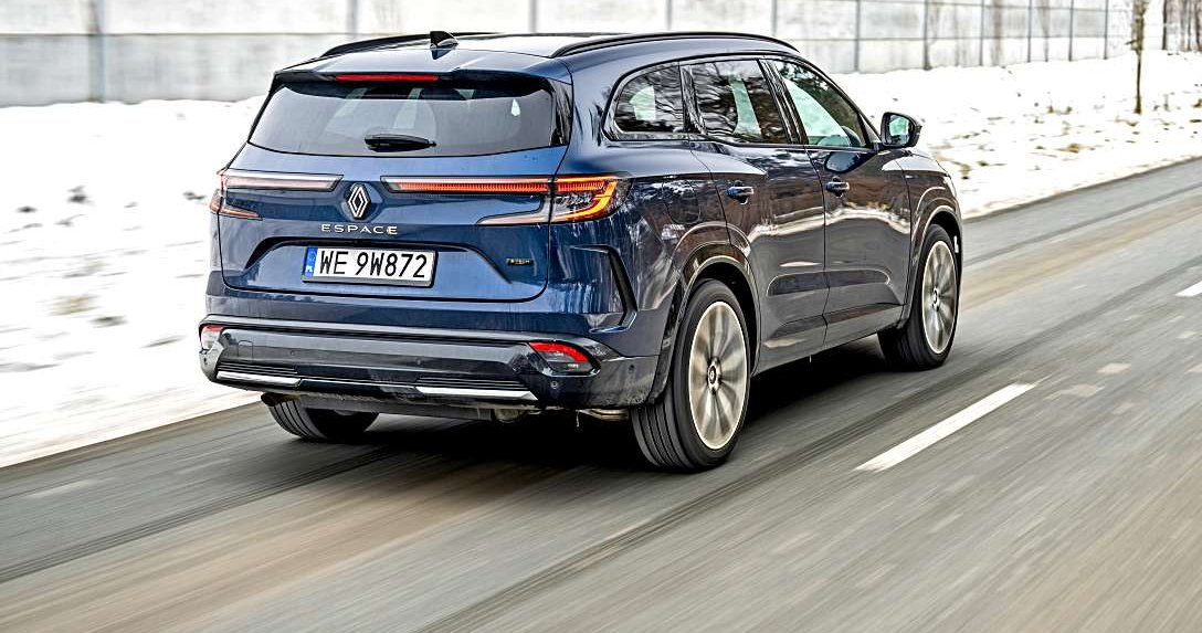 Renault Espace E-Tech full hybrid 200 – test, tył