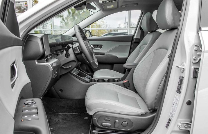 Hyundai Kona Hybrid 1.6 GDI 6DCT 2WD Platinum – wnętrze, fotele