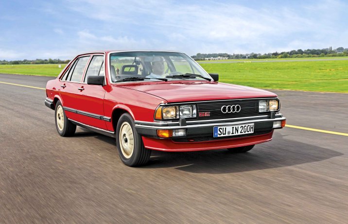 Audi 200 5E (C2) – przód