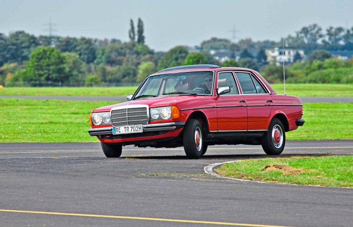 Mercedes 230 E (W123) – przód