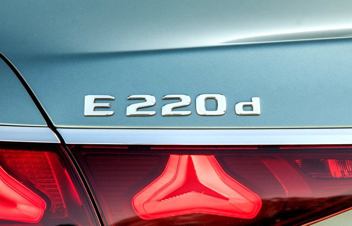 Mercedes E 220 d 4Matic – oznaczenie