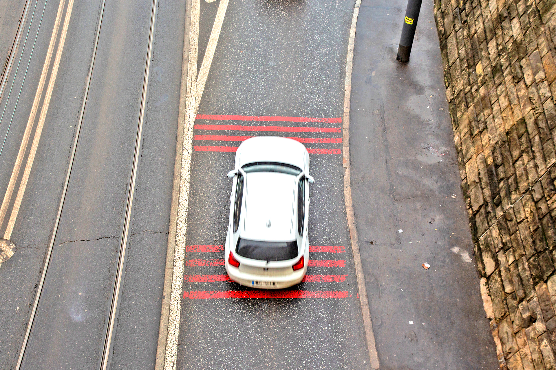 znaki na drodze_pasy wibracyjne