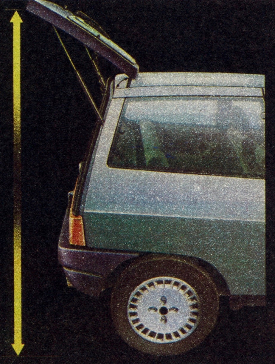 autobianchi/lancia y10 tył otwarty bagażnik