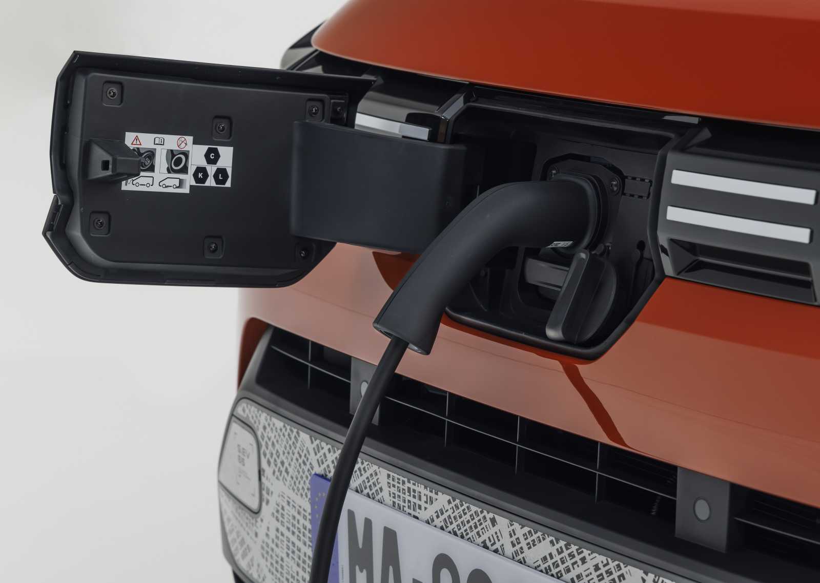 dacia-spring-gniazdo-ladowania