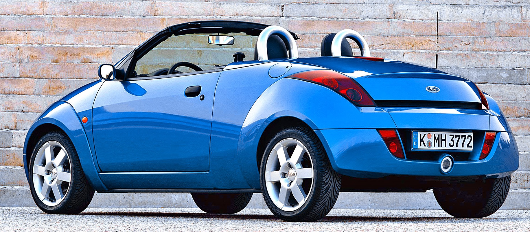 zadatki na youngtimera_ford streetka cabrio