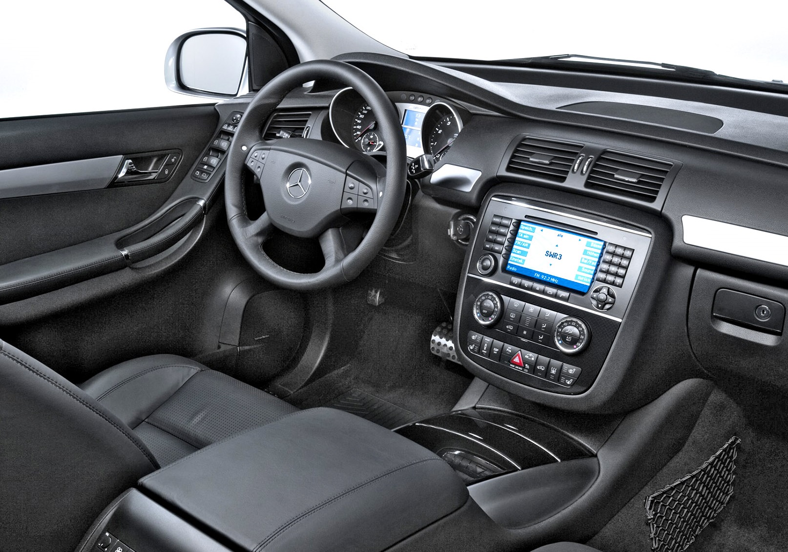 zadatki na youngtimera_mercedes r deska