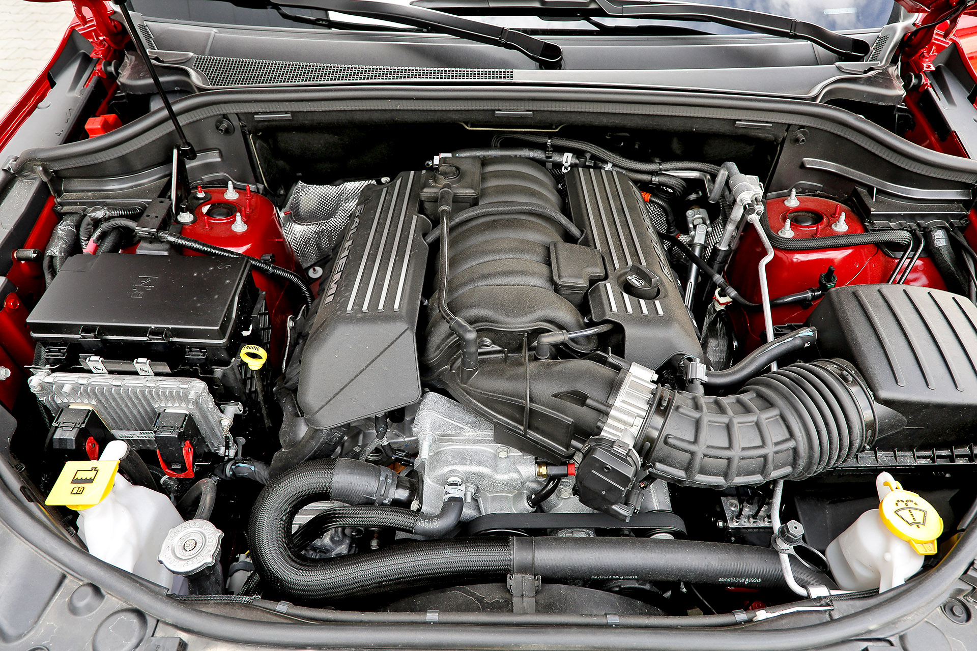 zadatki na youngtimera_jeep grand cherokee silnik