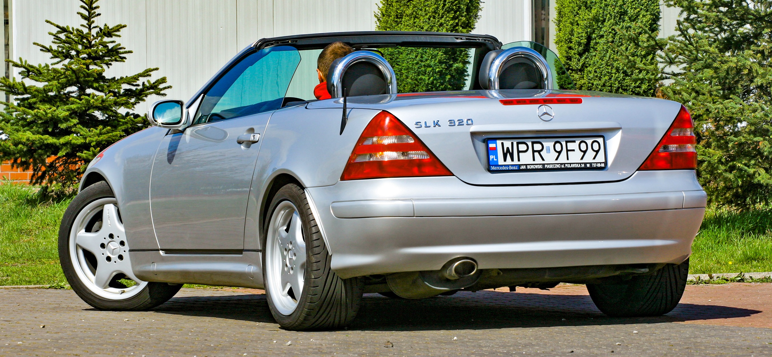 zadatki na youngtimera_mercedes slk tyl