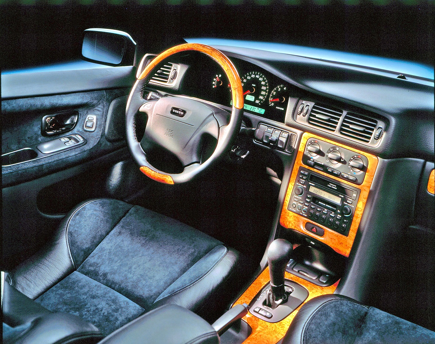 zadatki na youngtimera_volvo c70 deska