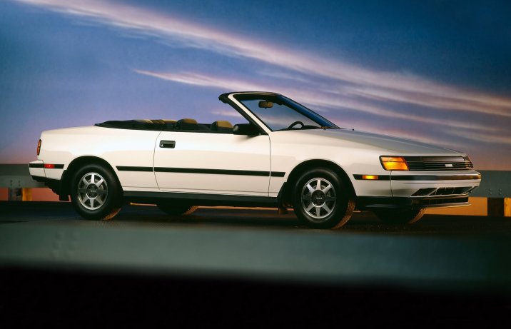 Toyota Celica 2.0 GT Convertible – przód i bok
