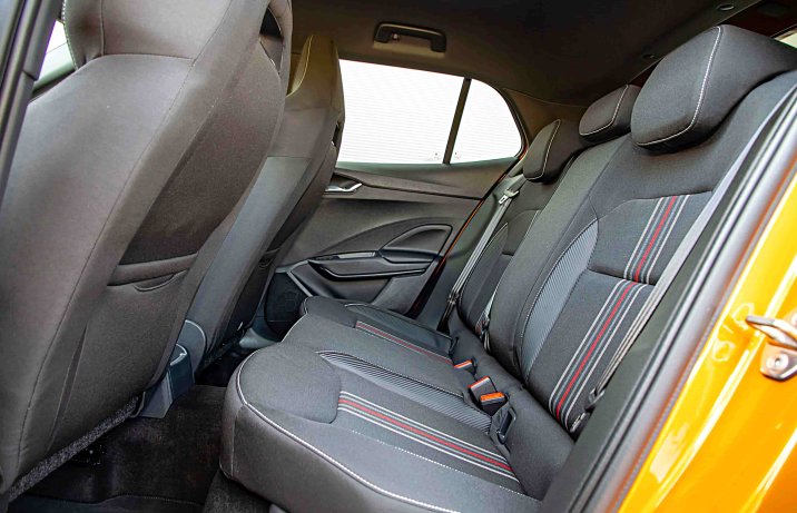 Skoda Fabia 1.5 TSI DSG Monte Carlo – kanapa