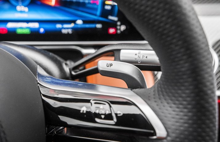 Mercedes-AMG S 63 E Performance (2024) – test – manetka przy kierownicy