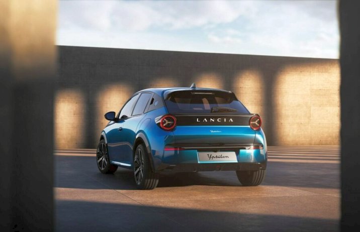 2024 Lancia Ypsilon