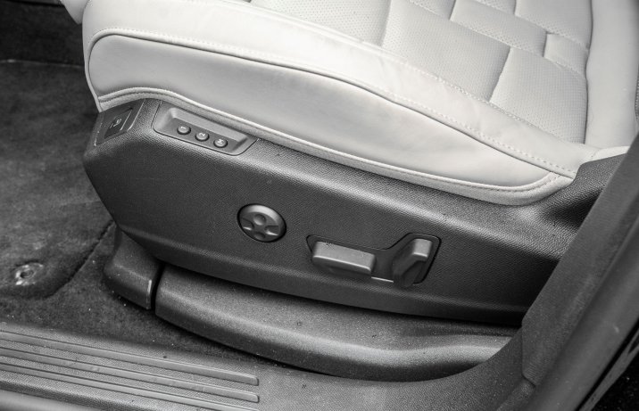 DS 7 - sterowanie fotela