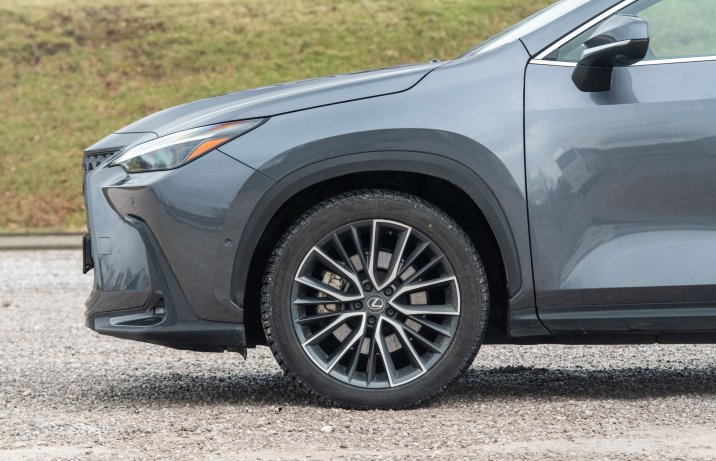 Lexus NX - koło