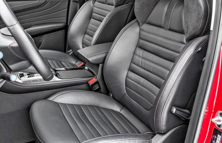 MG HS 1.5T-GDi Exclusive – fotele