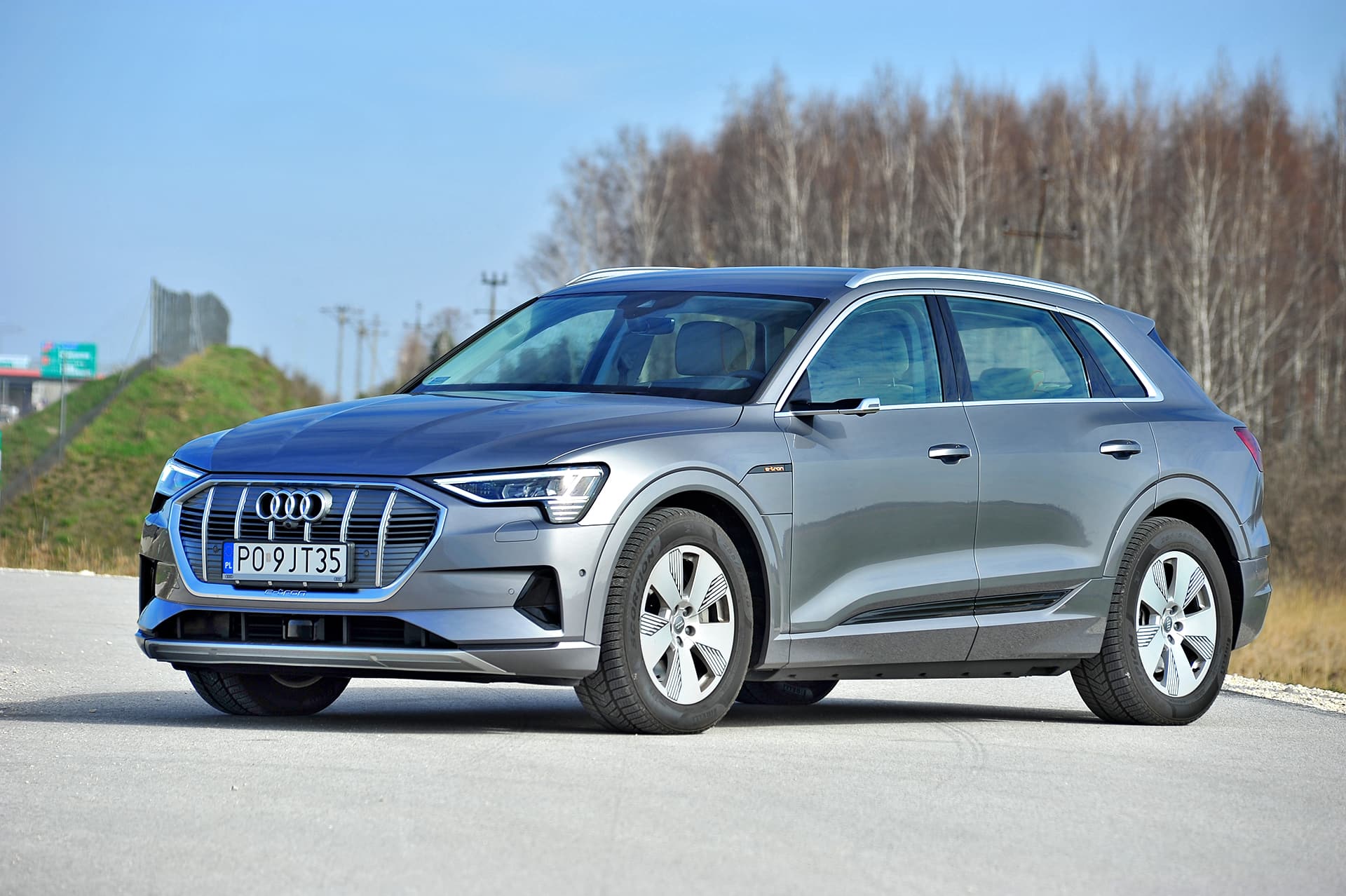 audi e-tron przód