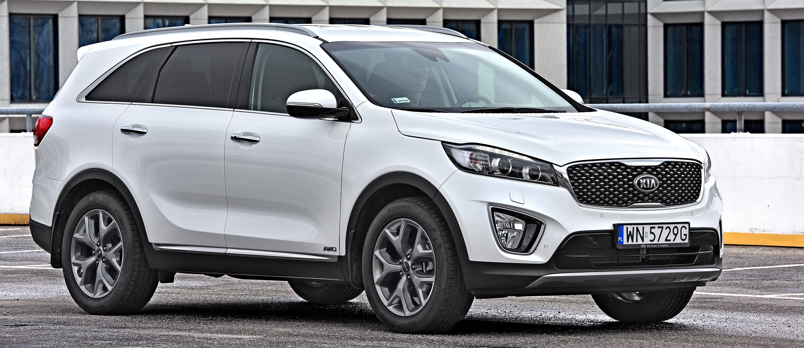 luksusowe auta popularnych marek_kia sorento