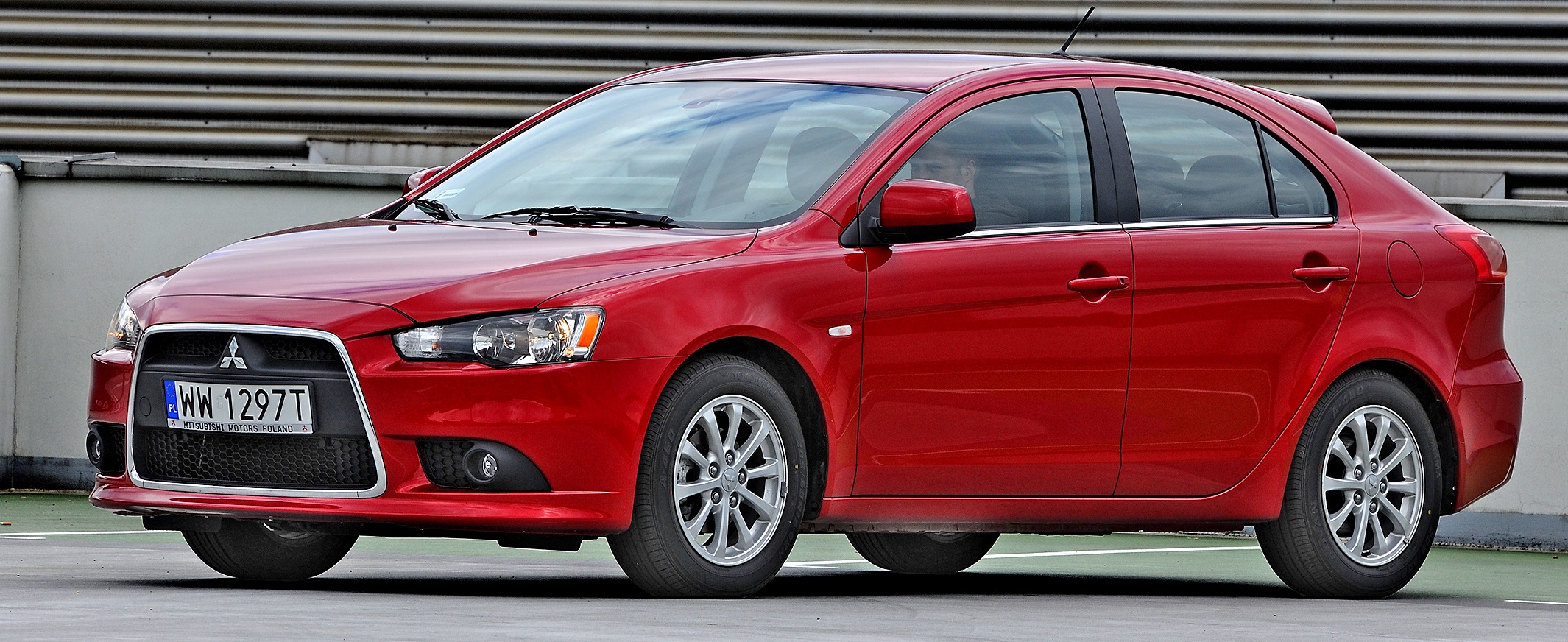 auta uzywane_alternatywy dla przebojow_mitsubishi lancer