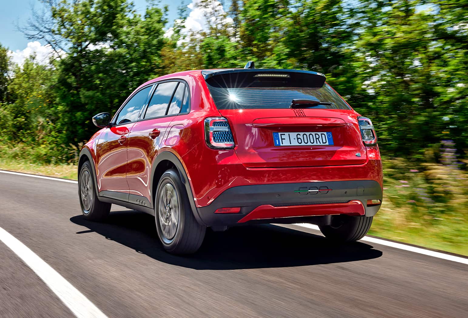 Fiat 600e RED tył