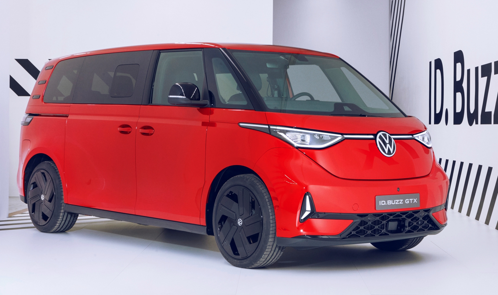 volkswagen-id-buzz-gtx-przod