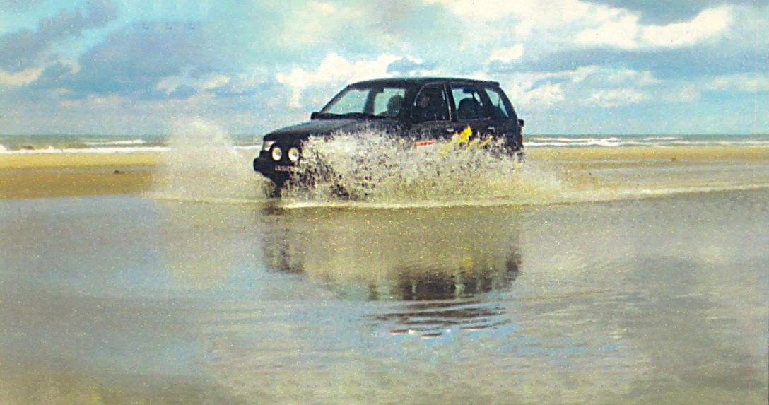 Kia Sportage I (1996) – przejazd przez wodę na plaży