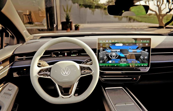 Volkswagen ID.7 – wnętrze, deska rozdzielcza