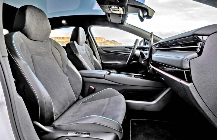 Volkswagen ID.7 – wnętrze, fotele