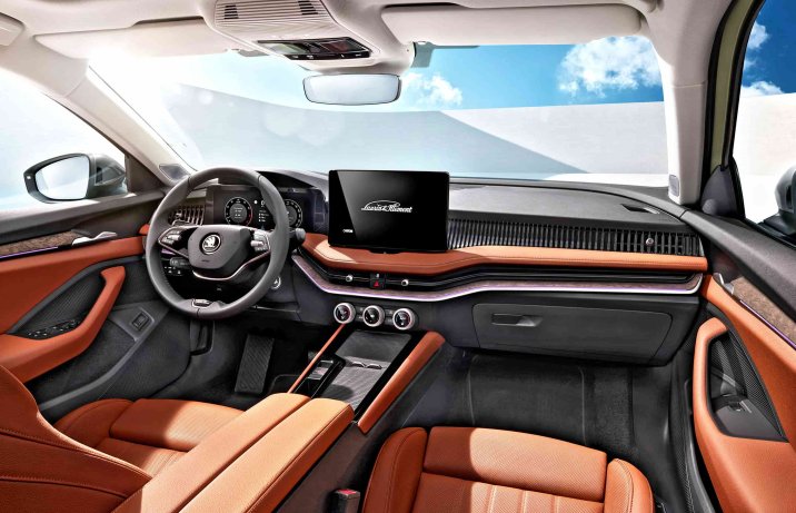 Nowa Skoda Superb (2024) – wnętrze, deska rozdzielcza