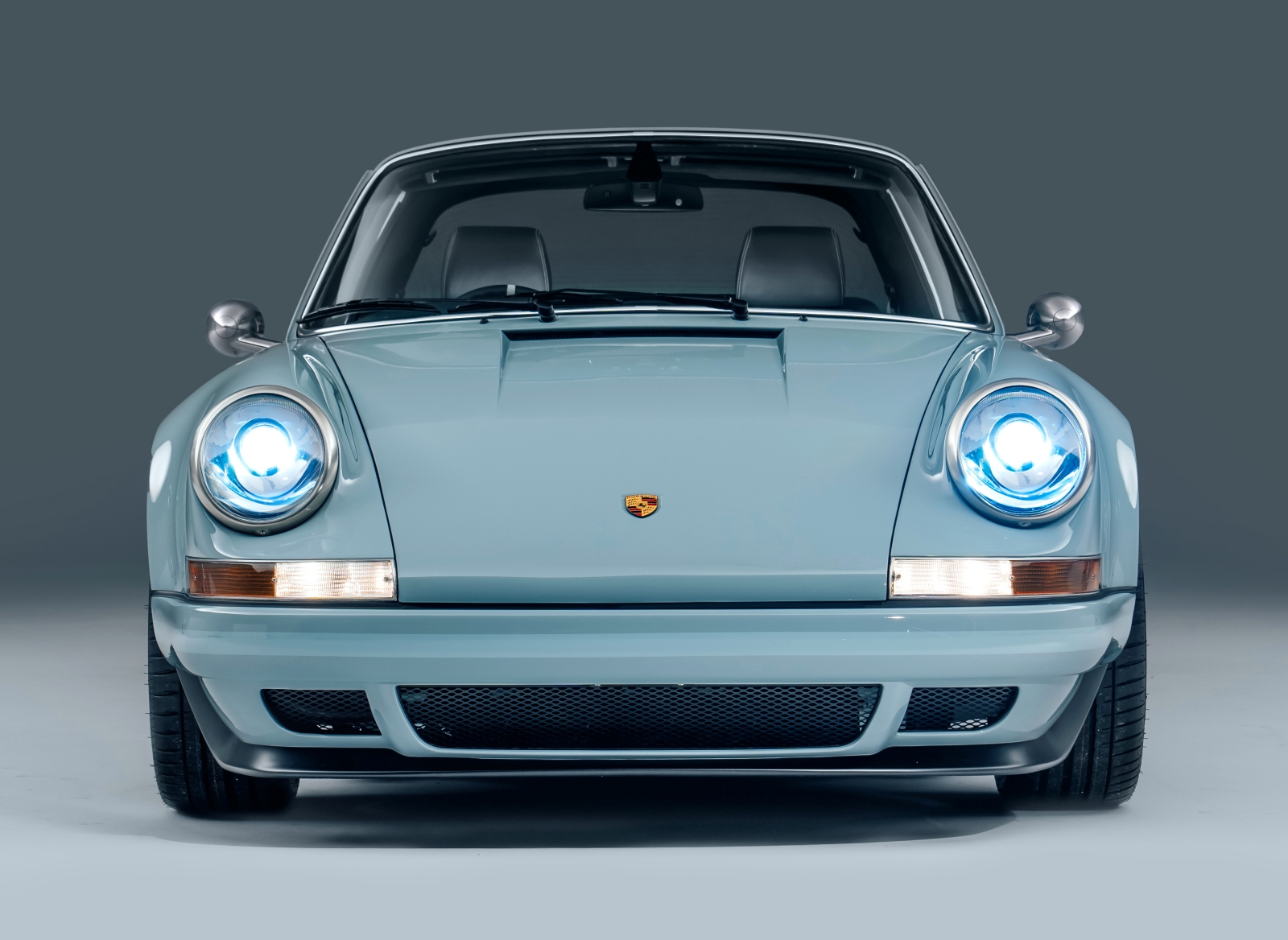 porsche-911-theon-przod