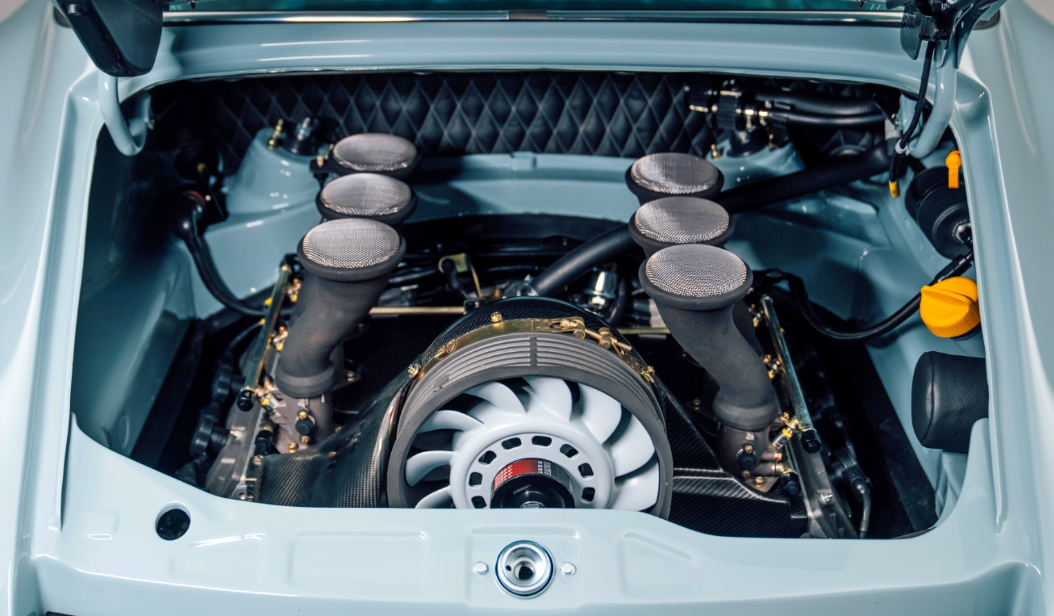 porsche-911-theon-silnik