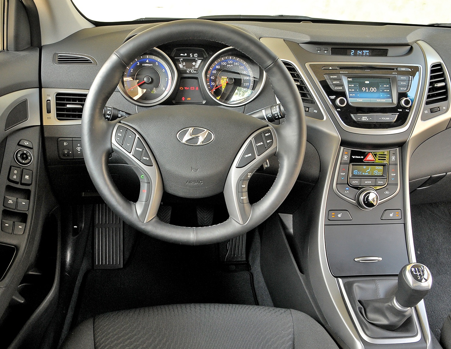 Uzywane tanie i ciekawe_hyundai elantra deska