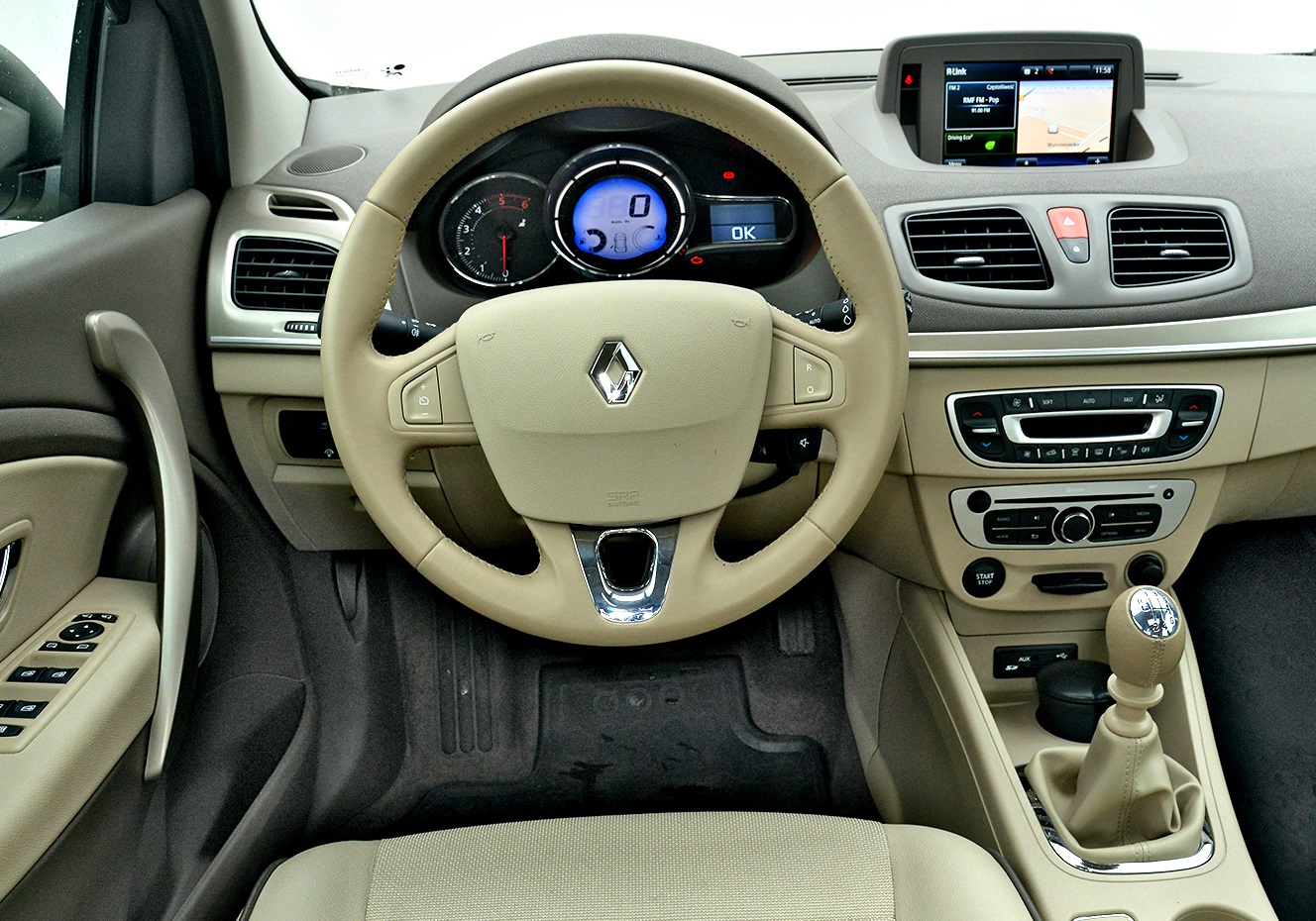 Uzywane tanie i ciekawe_renault fluence deska