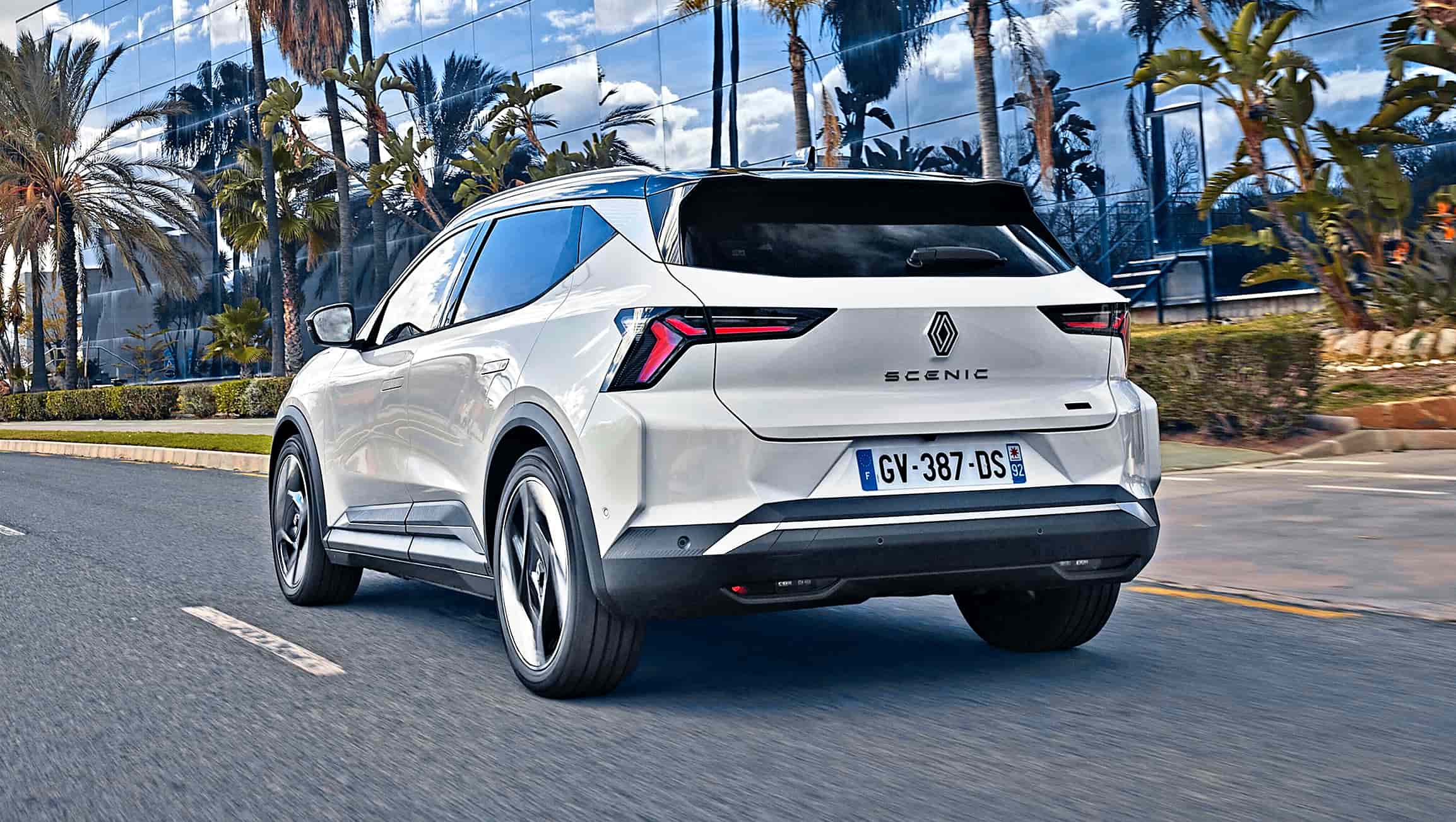 Renault-Scenic-E-Tech-electric-Iconic-tyl