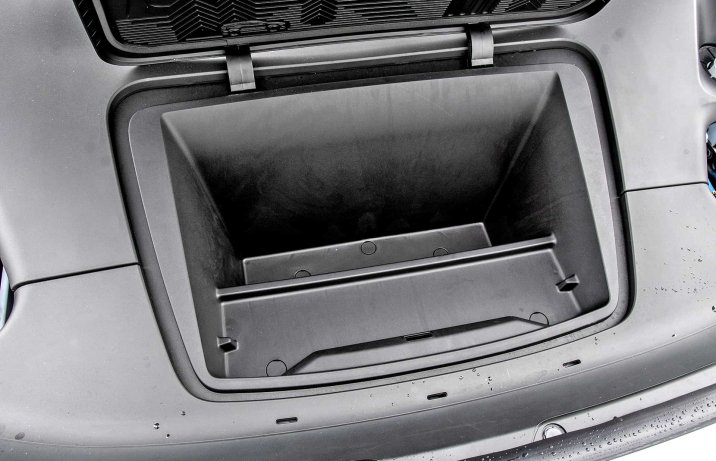 Volvo EX30 Single Motor Extended Range (2024) – frunk