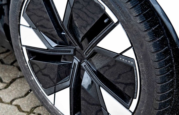 Volvo EX30 Single Motor Extended Range (2024) –felga