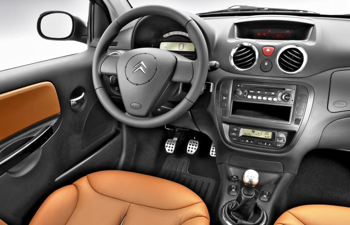 Citroen C2 – deska rozdzielcza