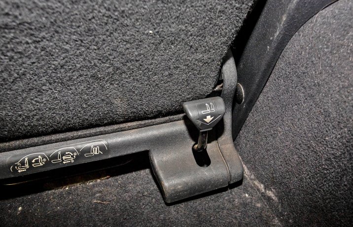 Citroen C2 – mechanizm składania foteli