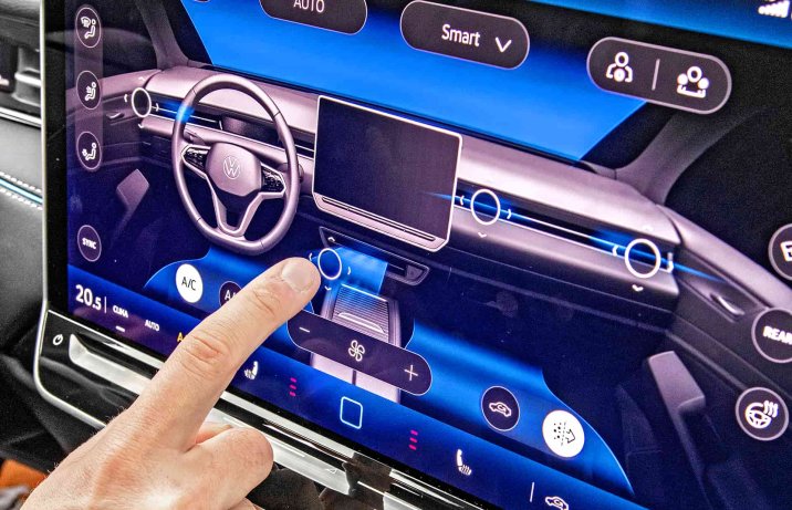Volkswagen ID.7 Special Edition 2024 – wnętrze, kokpit, sterowanie nawiewami