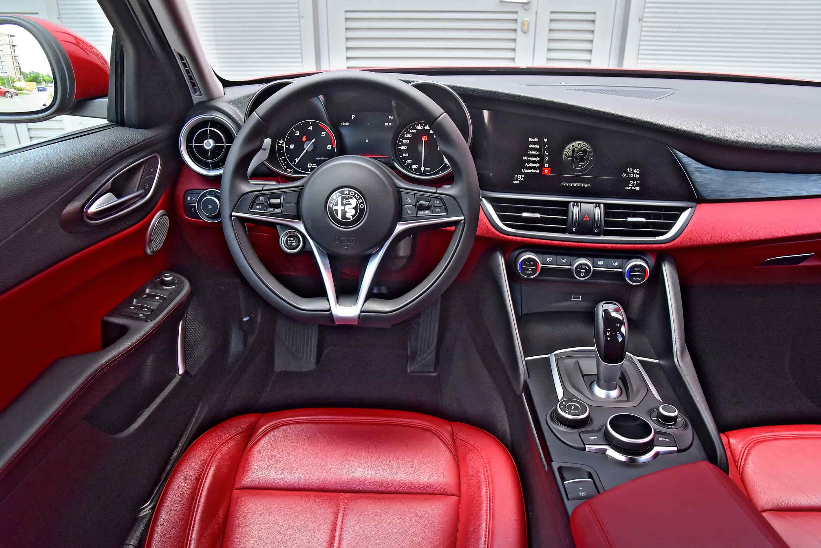 Alfa-Romeo-Giulia-deska-rozdzielcza