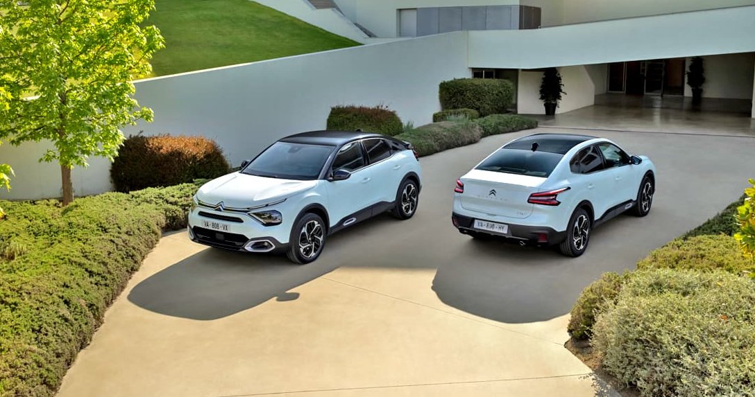 Citroëny C4 – przód i C4 X – tył