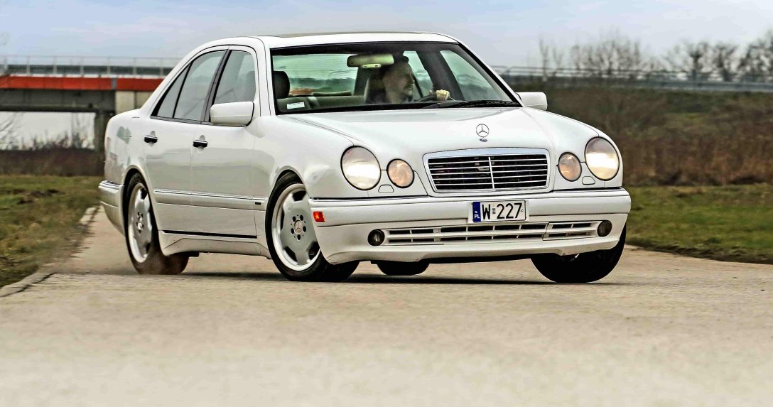 Używany Mercedes klasy E W210 – przód