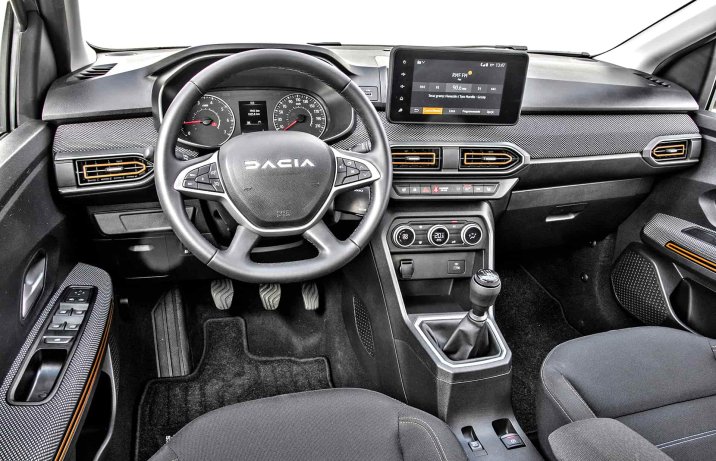 Dacia Sandero TCe 110 Stepway Extreme – deska rozdzielcza