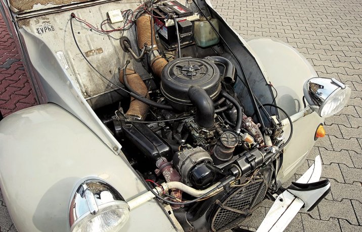 Citroen 2CV 6 Club – silnik