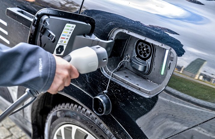 Voyah Free (2024) – test – ładowanie