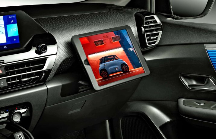 Citroëny C4 i C4 X – wnętrze, uchwyt na tablet